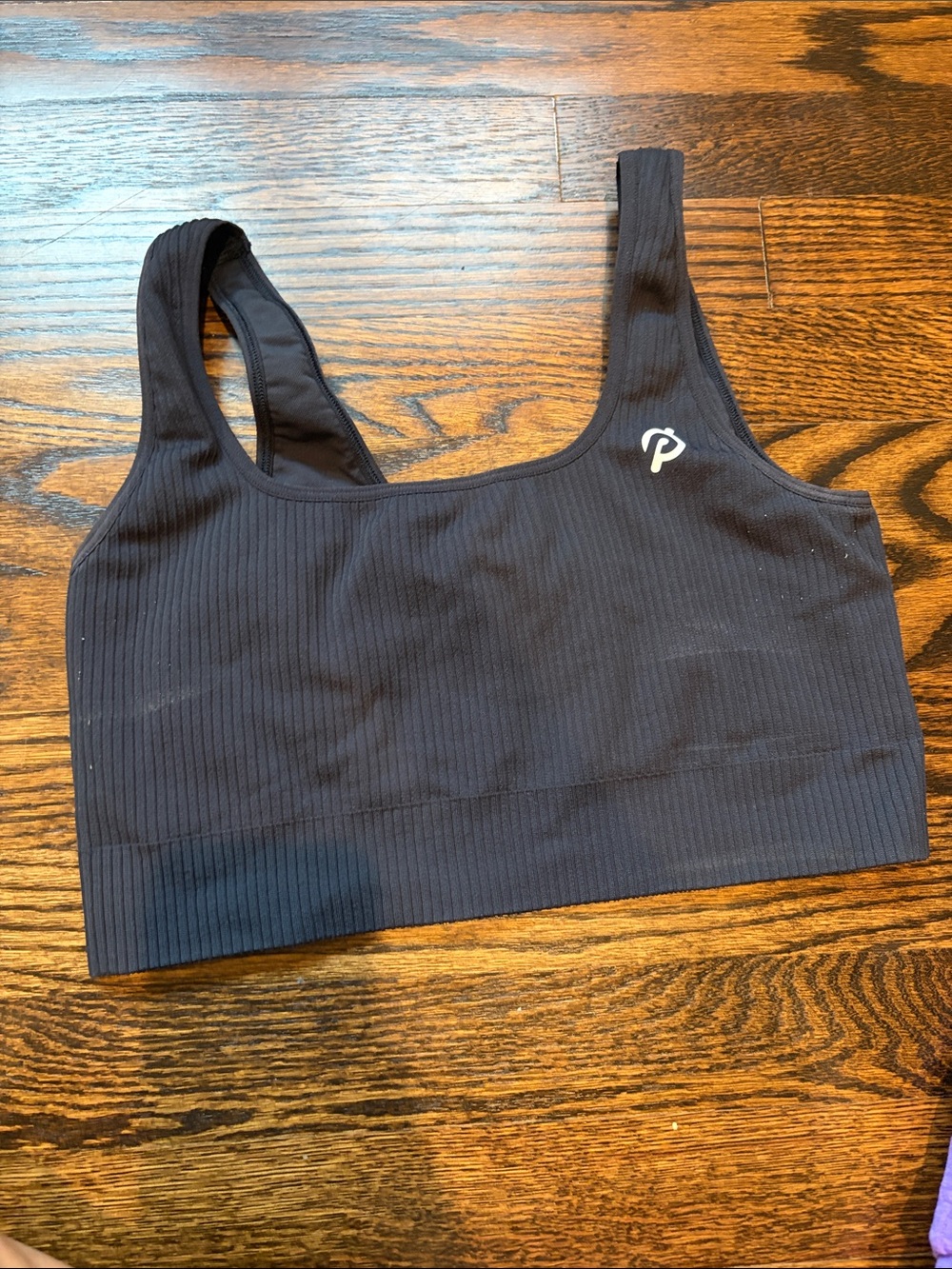 Peloton Ribbed Black Seamless Support Sports Bra size m/l